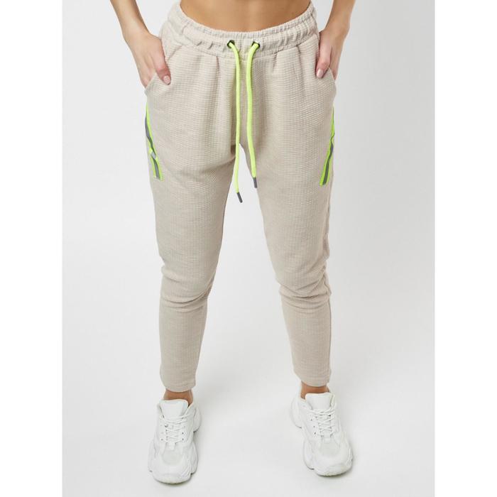 Брюки зауженные женские, размер 48, цвет бежевый
Брюки зауженные женские, размер 48, цвет бежевый