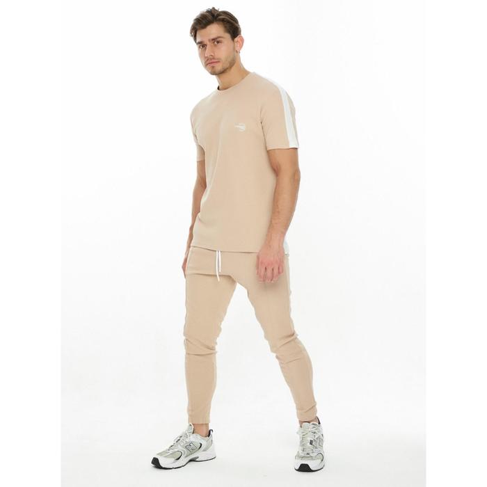 Костюм мужской: штаны с футболкой бежевого цвета, размер 50
Костюм мужской: штаны с футболкой бежевого цвета, размер 50