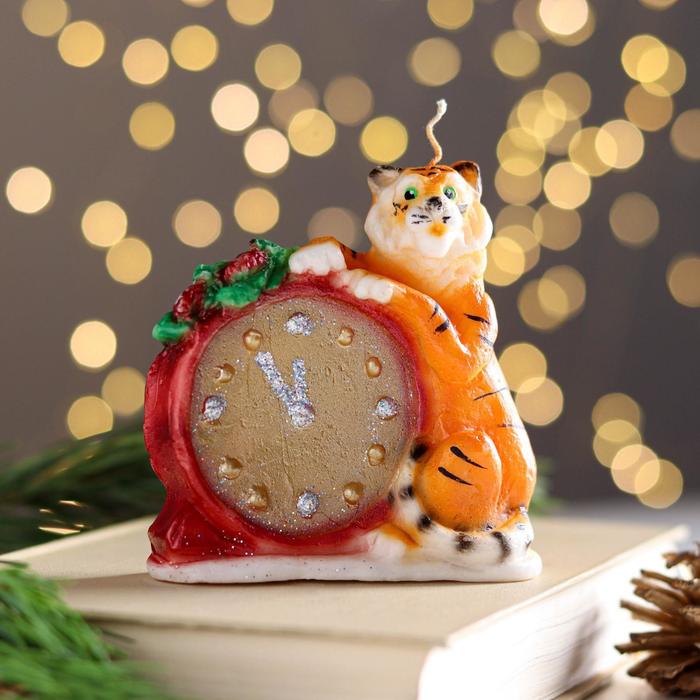 Свеча новогодняя декоративная "Тигр с часами", 11х10,5 см
Свеча новогодняя декоративная "Тигр с часами", 11х10,5 см