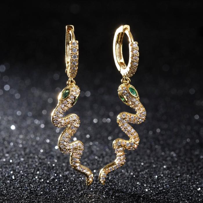 Серьги со стразами "Змея" узкая, цвет бело-изумрудный в золоте
Серьги со стразами "Змея" узкая, цвет бело-изумрудный в золоте