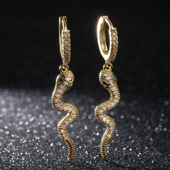 Серьги со стразами "Змея" мини, цвет бело-изумрудный в золоте 
Серьги со стразами "Змея" мини, цвет бело-изумрудный в золоте