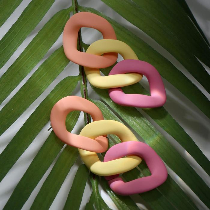 Серьги пластик "Цепи" градиент в тёплых тонах, цветной
Серьги пластик "Цепи" градиент в тёплых тонах, цветной