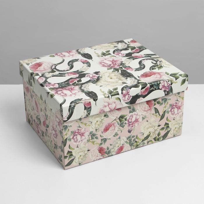 Коробка складная «Змеи», 31,2 х 25,6 х 16,1 см
Коробка складная «Змеи», 31,2 х 25,6 х 16,1 см