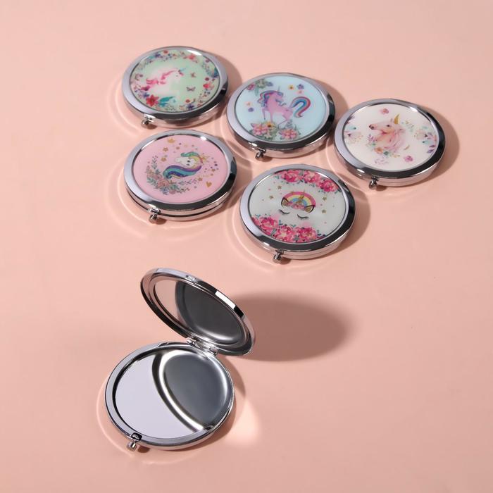 Зеркало складное «Единорожки», d 7,5 см, с увеличением, с замком, рисунок МИКС
Зеркало складное «Единорожки», d 7,5 см, с увеличением, с замком, рисунок МИКС