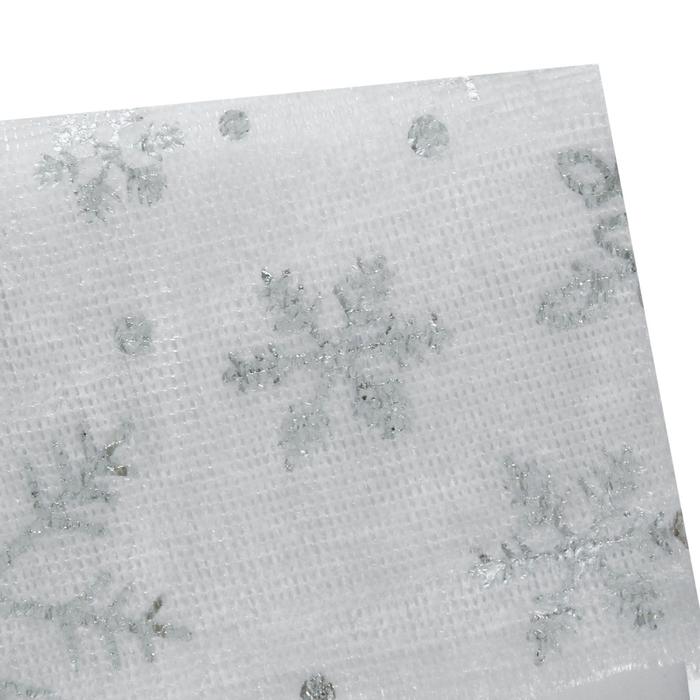 Велюр серебро на белом снежинки, ширина 150 см 
Велюр серебро на белом снежинки, ширина 150 см