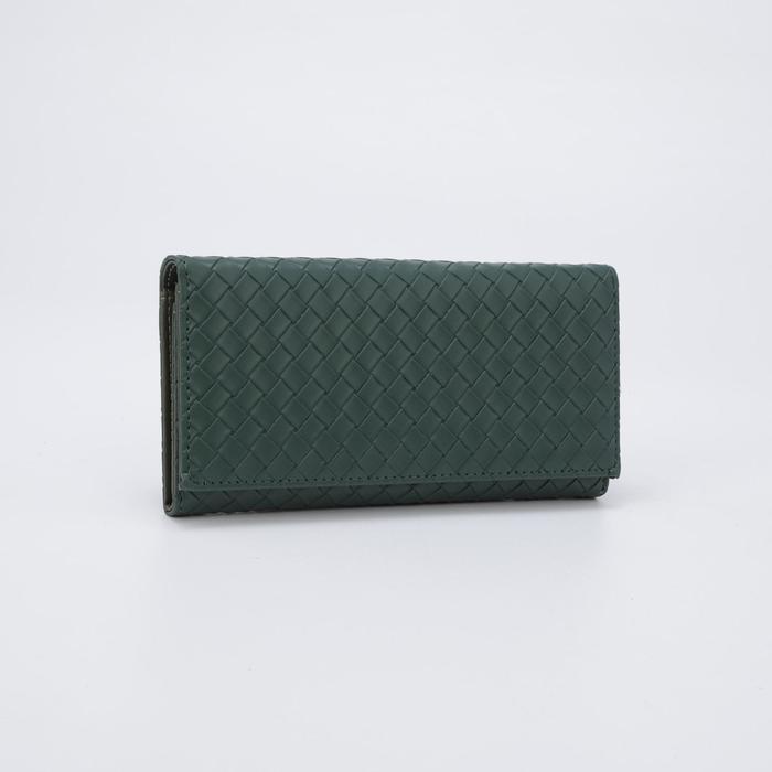Кошелёк женский, 3 отдела на магнитах, цвет зелёный
Кошелёк женский, 3 отдела на магнитах, цвет зелёный