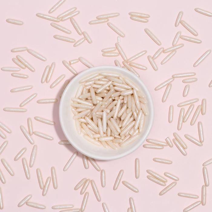 Кондитерская посыпка, палочки перламутровые, белые, 50 г 
Кондитерская посыпка, палочки перламутровые, белые, 50 г