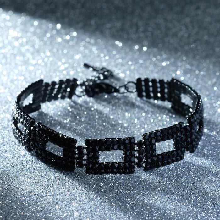 Браслет со стразами "Блеск" прямоугольник, цвет чёрный, 18см
Браслет со стразами "Блеск" прямоугольник, цвет чёрный, 18см