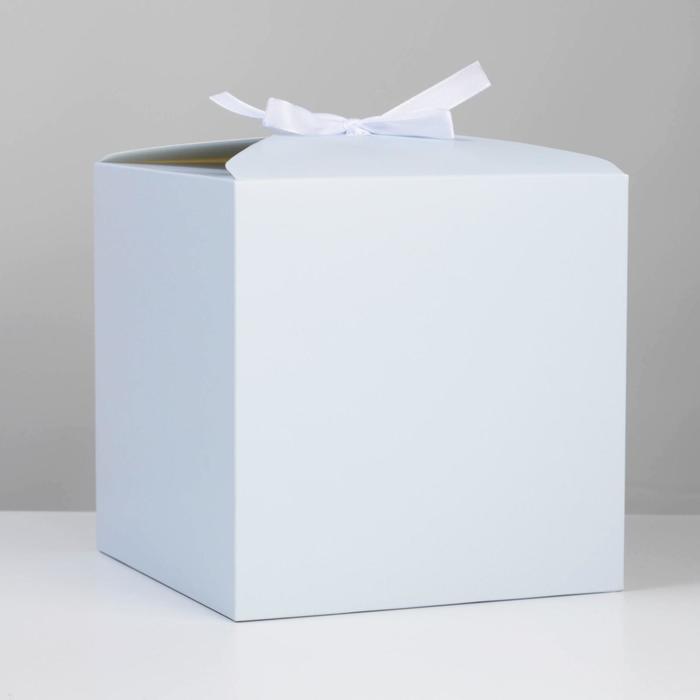 Коробка складная «Голубая», 18 × 18 × 18 см
Коробка складная «Голубая», 18 × 18 × 18 см