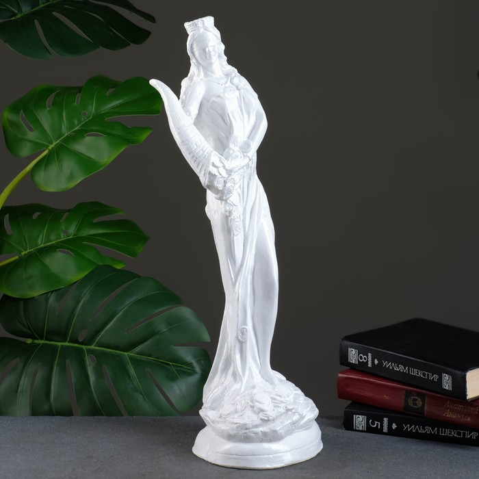 Фигура "Фортуна" белая, 50х15см
Фигура "Фортуна" белая, 50х15см