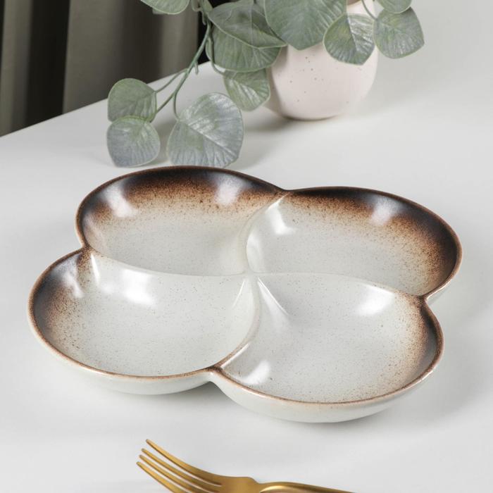 Менажница 4 ячейки «Циркон», 16×3 см, цвет бежевый
Менажница 4 ячейки «Циркон», 16×3 см, цвет бежевый