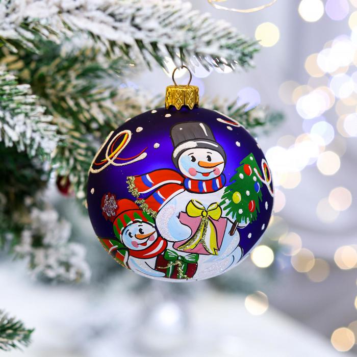 Ёлочная игрушка Шар "Снеговики с подарками", 80 мм, стекло
Ёлочная игрушка Шар "Снеговики с подарками", 80 мм, стекло