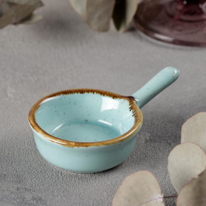 Соусник с ручкой «Лазурит», 10,5×6,5×2,5 см, цвет голубой
Соусник с ручкой «Лазурит», 10,5×6,5×2,5 см, цвет голубой