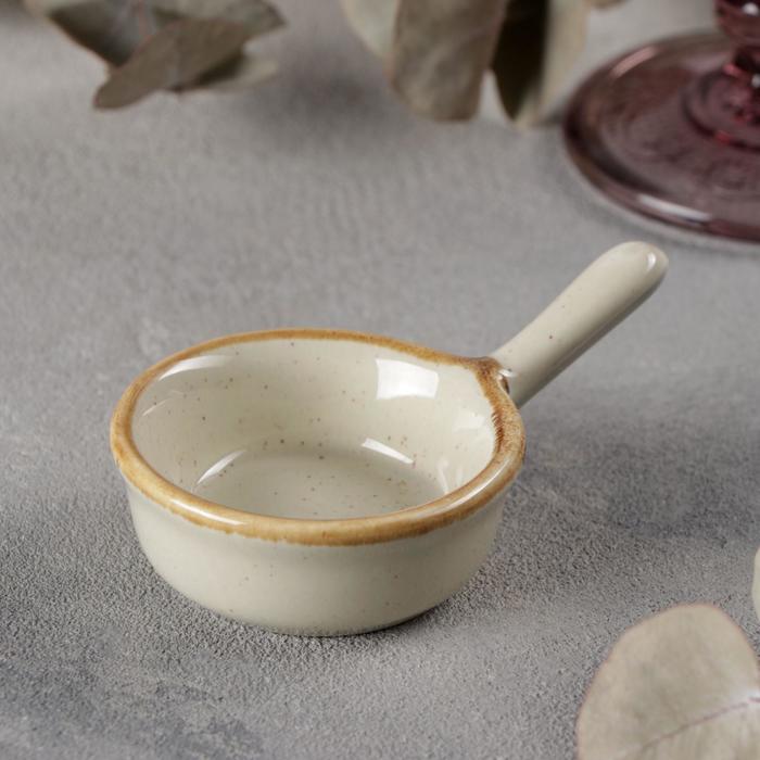 Соусник с ручкой «Сапфир», 10,5×6,5×2,5 см, цвет бежевый
Соусник с ручкой «Сапфир», 10,5×6,5×2,5 см, цвет бежевый