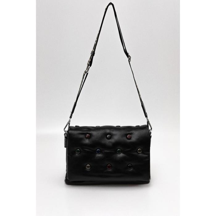 Сумка мессенджер, отдел на клапане, наружный карман, цвет чёрный
Сумка мессенджер, отдел на клапане, наружный карман, цвет чёрный