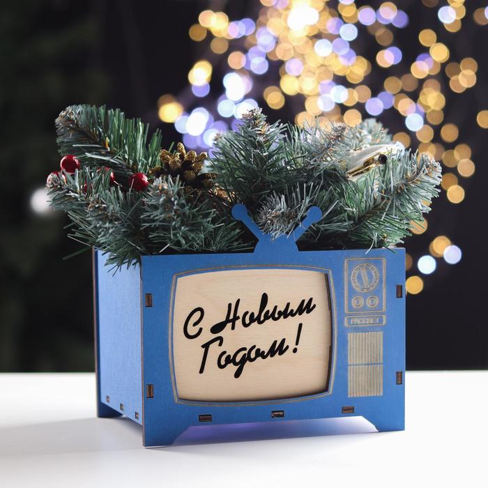 Ящик подарочный деревянный "Телевизор рассвет" синий 17,5х12,8х15 см
Ящик подарочный деревянный "Телевизор рассвет" синий 17,5х12,8х15 см
