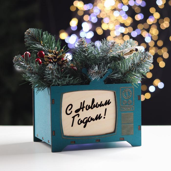 Ящик подарочный деревянный "Телевизор рассвет" зеленый кетцаль 17,5х12,8х15 см
Ящик подарочный деревянный "Телевизор рассвет" зеленый кетцаль 17,5х12,8х15 см