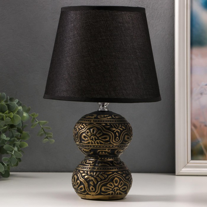 Лампа настольная 16740/1 E14 40Вт h.32см
Лампа настольная 16740/1 E14 40Вт h.32см