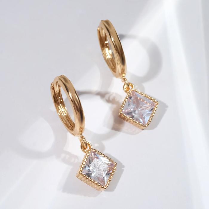 Серьги со стразами "Сказка" кристаллы, цвет белый в золоте
Серьги со стразами "Сказка" кристаллы, цвет белый в золоте