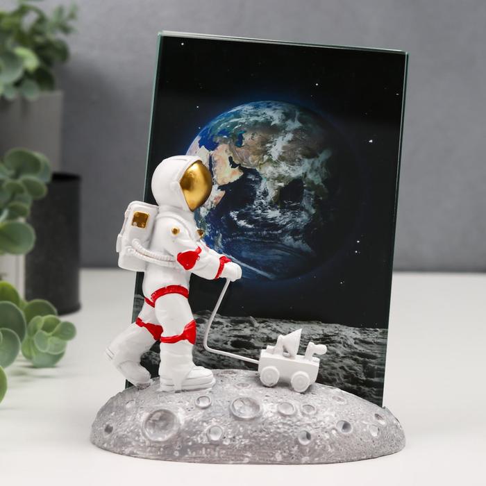 Фоторамка полистоун 10х15 см "Космонавт-исследователь" 17х12 см
Фоторамка полистоун 10х15 см "Космонавт-исследователь" 17х12 см