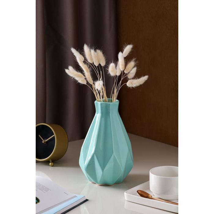 Ваза керамическая "Оригами", настольная, голубая, 22 см
Ваза керамическая "Оригами", настольная, голубая, 22 см