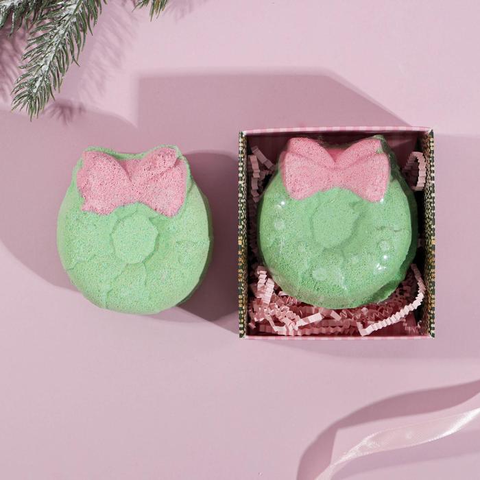 Бомбочка для ванны в форме рождественского венка "Снежной нежности!", 70 г, аромат сочное яблоко
Бомбочка для ванны в форме рождественского венка "Снежной нежности!", 70 г, аромат сочное яблоко