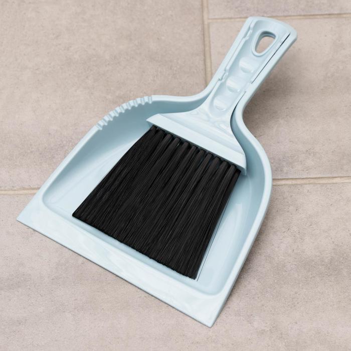 Набор для уборки Bali, 2 предмета: щётка-сметка с совком 22,5 см, цвет светло-голубой
Набор для уборки Bali, 2 предмета: щётка-сметка с совком 22,5 см, цвет светло-голубой