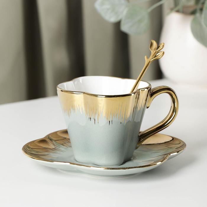 Кофейная пара с ложкой «Кувшинка», чашка 180 мл, 11×8,5×7 см, блюдце, d=15 см 
Кофейная пара с ложкой «Кувшинка», чашка 180 мл, 11×8,5×7 см, блюдце, d=15 см