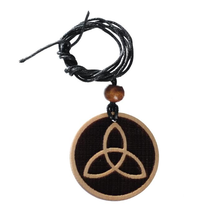 Оберег "Трикверт" кедр, защита от порчи
Оберег "Трикверт" кедр, защита от порчи