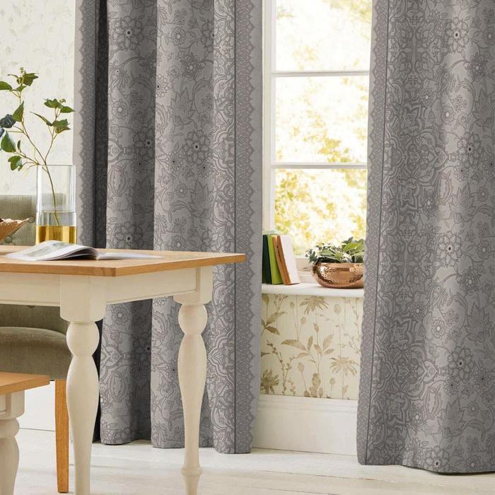 Штора «Ожерелье», размер 145х270 см
Штора «Ожерелье», размер 145х270 см