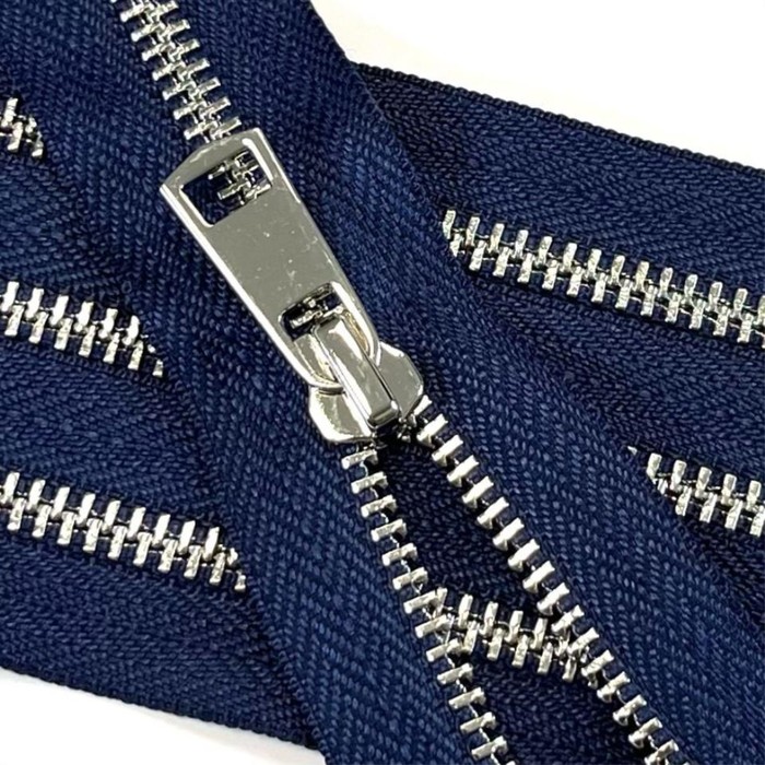 Молния металлическая, с двумя замками №5ТТ, размер 85 см, цвет морской синий 
Молния металлическая, с двумя замками №5ТТ, размер 85 см, цвет морской синий