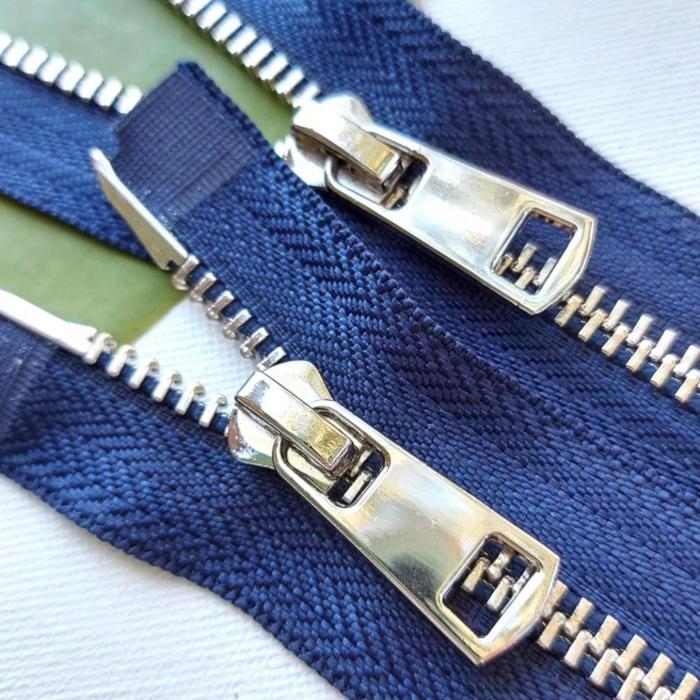 Молния металлическая, с двумя замками №5ТТ, размер 110 см, цвет морской синий
Молния металлическая, с двумя замками №5ТТ, размер 110 см, цвет морской синий