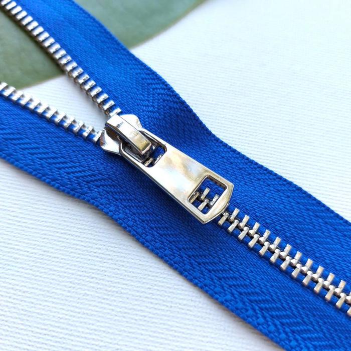 Молния металлическая разъемная №5ТТ, размер 65 см, цвет василёк
Молния металлическая разъемная №5ТТ, размер 65 см, цвет василёк