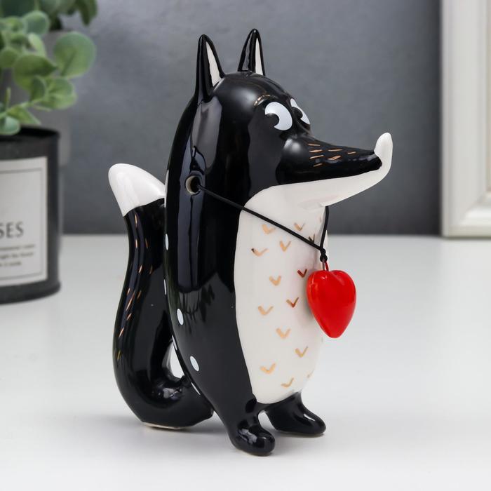 Сувенир керамика "Лис с сердечком" чёрный с золотом 14х5,8х11 см
Сувенир керамика "Лис с сердечком" чёрный с золотом 14х5,8х11 см