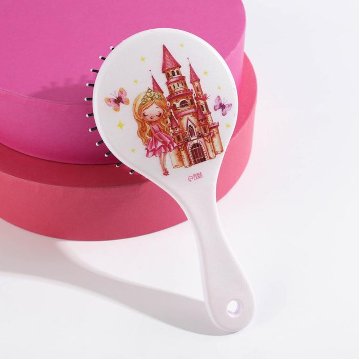 Массажная расческа детская «Принцесса», круглая 16,5 × 8 см
Массажная расческа детская «Принцесса», круглая 16,5 × 8 см