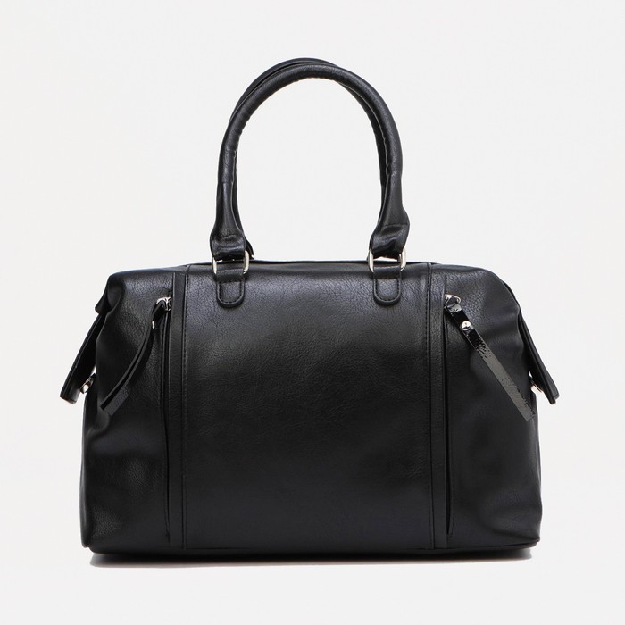 Сумка-саквояж на молнии, 3 наружных кармана, цвет чёрный
Сумка-саквояж на молнии, 3 наружных кармана, цвет чёрный