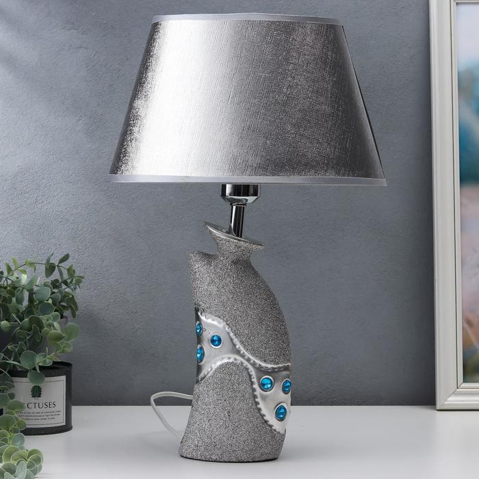 Настольная лампа "Венеция", 1х40Вт Е27, цвет серебро
Настольная лампа "Венеция", 1х40Вт Е27, цвет серебро