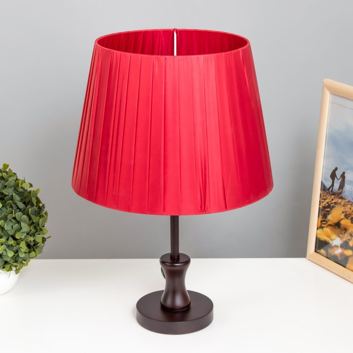 Настольная лампа "Провинция", 1х40Вт Е27, цвет белый
Настольная лампа "Провинция", 1х40Вт Е27, цвет белый