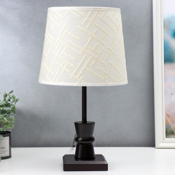 Настольная лампа 38627 MT, 1х40Вт Е27, цвет венге
Настольная лампа 38627 MT, 1х40Вт Е27, цвет венге