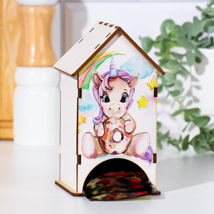 Чайный домик "Единорог с пончиком" 9,5х 8,5 х 15,5 см
Чайный домик "Единорог с пончиком" 9,5х 8,5 х 15,5 см