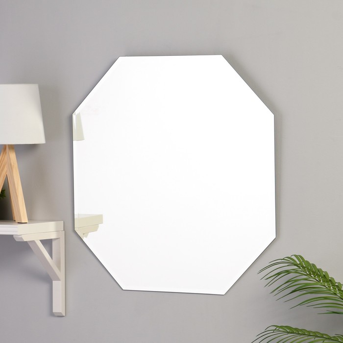 Зеркало настенное, с фацетом, 60х60 см
Зеркало настенное, с фацетом, 60х60 см