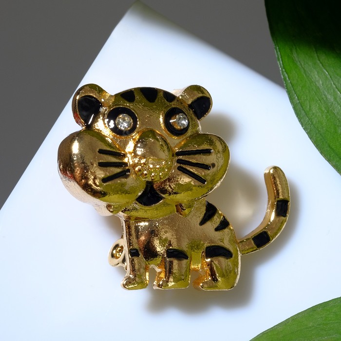 Брошь "Тигр" с клыками, цвет чёрно-белый в золоте
Брошь "Тигр" с клыками, цвет чёрно-белый в золоте