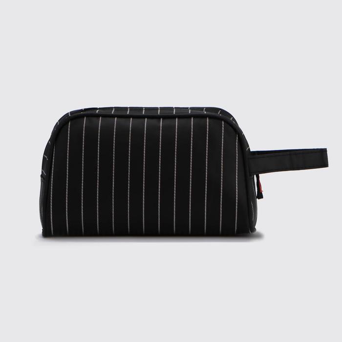 фото Косметичка на молнии, наружный карман, цвет чёрный