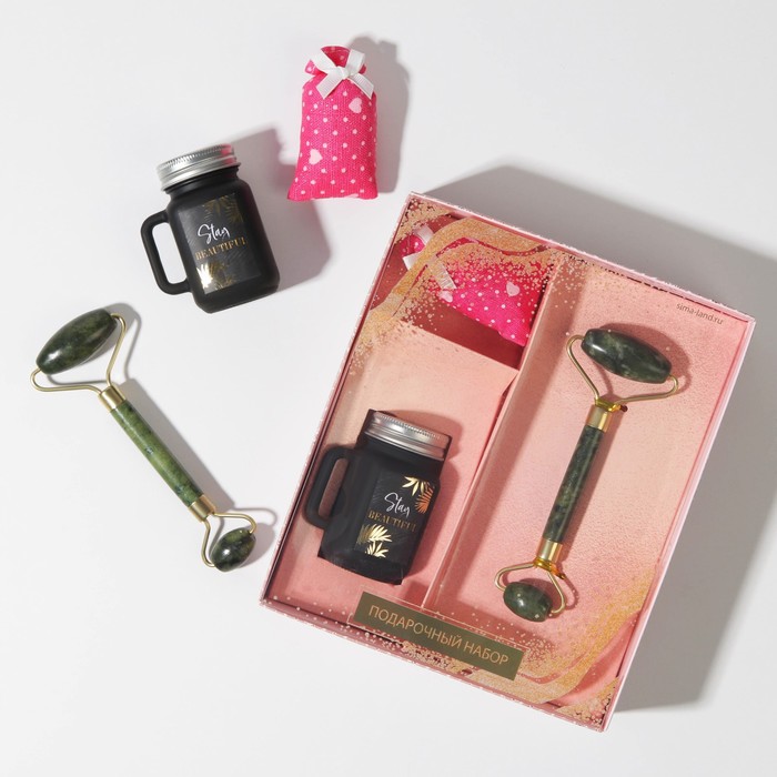 Свеча и массажер "Stay beautiful", подарочный набор, 17 х 20,5 х 5,5 см.
Свеча и массажер "Stay beautiful", подарочный набор, 17 х 20,5 х 5,5 см.