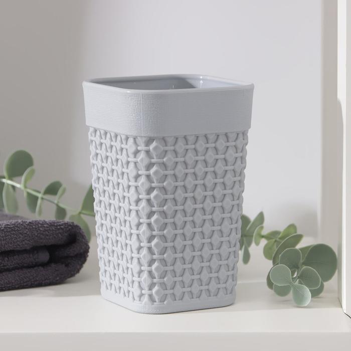 Стакан Oslo, 7,4×7,4×12,2 см, цвет серый шторм
Стакан Oslo, 7,4×7,4×12,2 см, цвет серый шторм