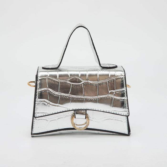 Сумка-мессенджер, отдел на клапане, длинный ремень, цвет серебристый
Сумка-мессенджер, отдел на клапане, длинный ремень, цвет серебристый