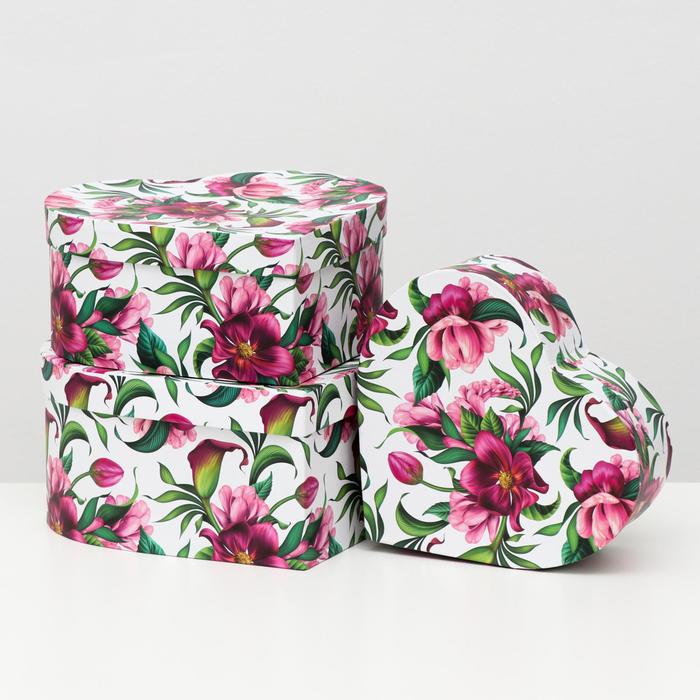 Набор коробок 3 в 1 "Сердца", 25.5 x 24 x 12-21 x 19.5 x 8 см
Набор коробок 3 в 1 "Сердца", 25.5 x 24 x 12-21 x 19.5 x 8 см