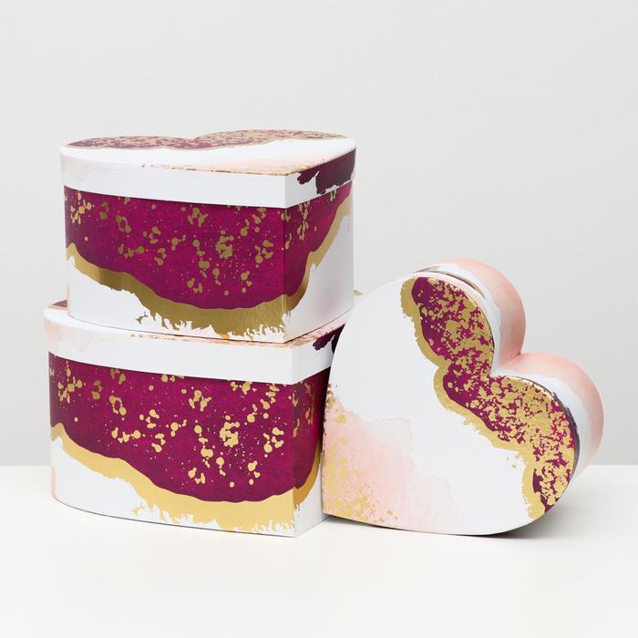 Набор коробок 3 в 1 "Сердца" , 29 x 28 x 16-23 x 22 x 12 см
Набор коробок 3 в 1 "Сердца" , 29 x 28 x 16-23 x 22 x 12 см