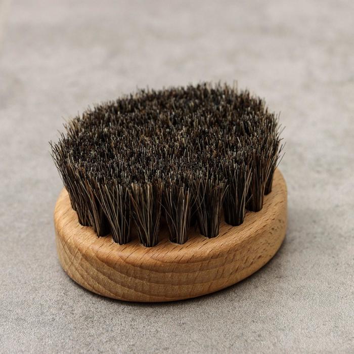 Щётка хозяйственная, 7×6×1,6 см, бук, 42 пучка, натуральный конский волос
Щётка хозяйственная, 7×6×1,6 см, бук, 42 пучка, натуральный конский волос