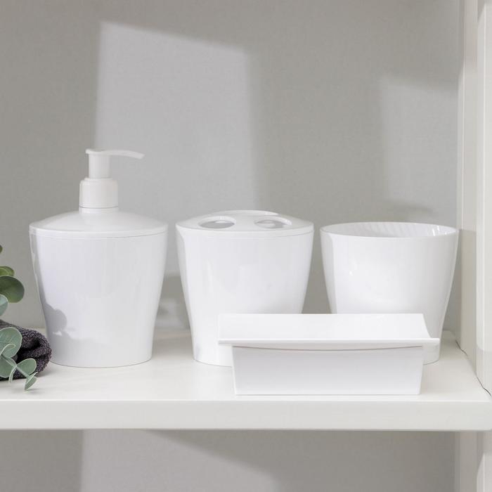 Набор аксессуаров для ванной комнаты комнаты, 4 предмета (дозатор, мыльница, два стакана)
Набор аксессуаров для ванной комнаты комнаты, 4 предмета (дозатор, мыльница, два стакана)
